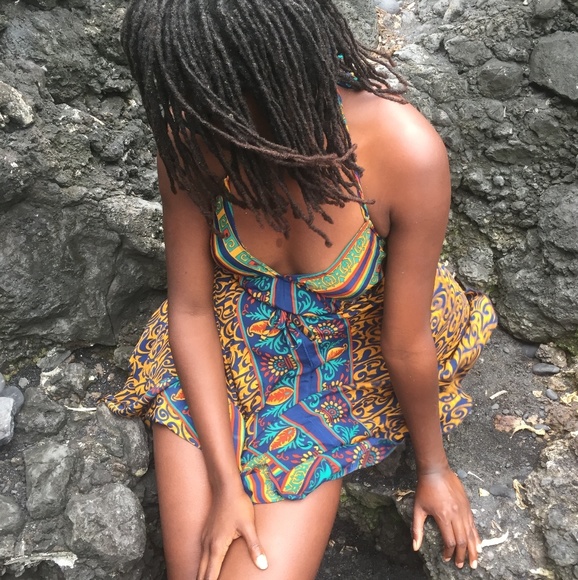 Meet your Posher, Shantelle - Picture 2 of 5